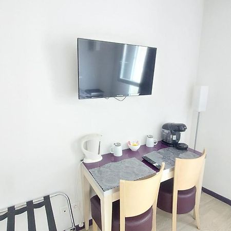 Studio Moderne Et Equipe Lourdes Centre Apartamento Exterior foto